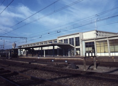 Landen - SNCB K04508-06 (1).jpg